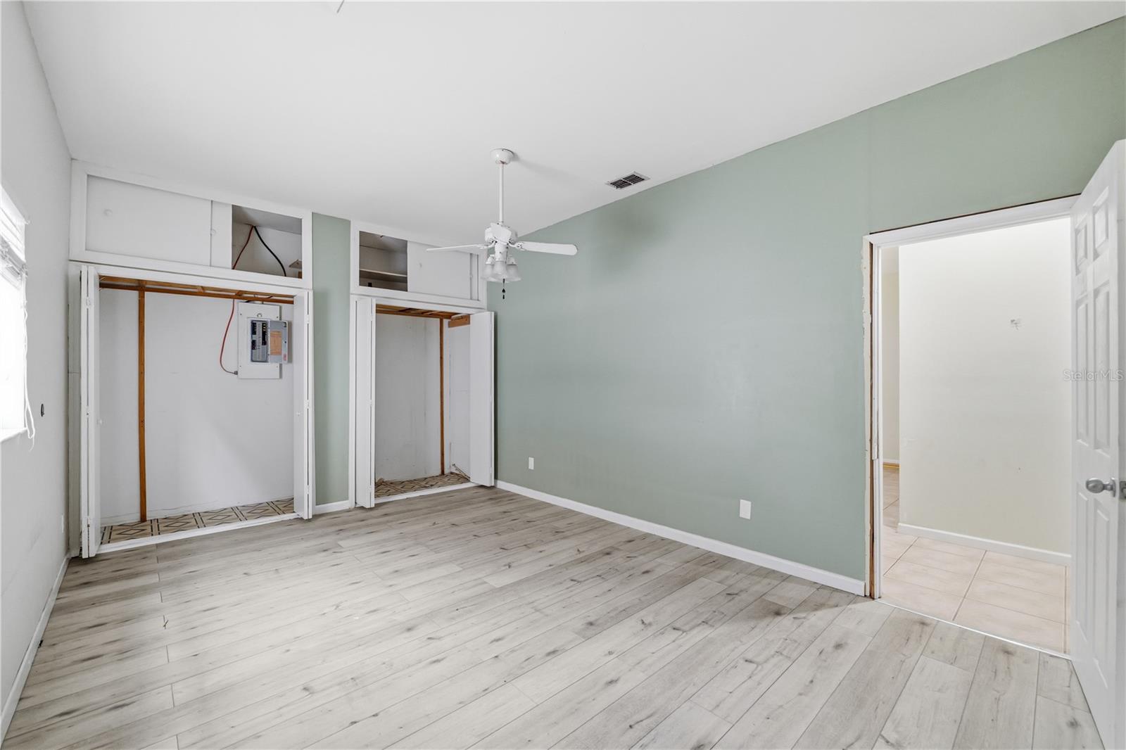 2607 W CREST AVE — photo 39