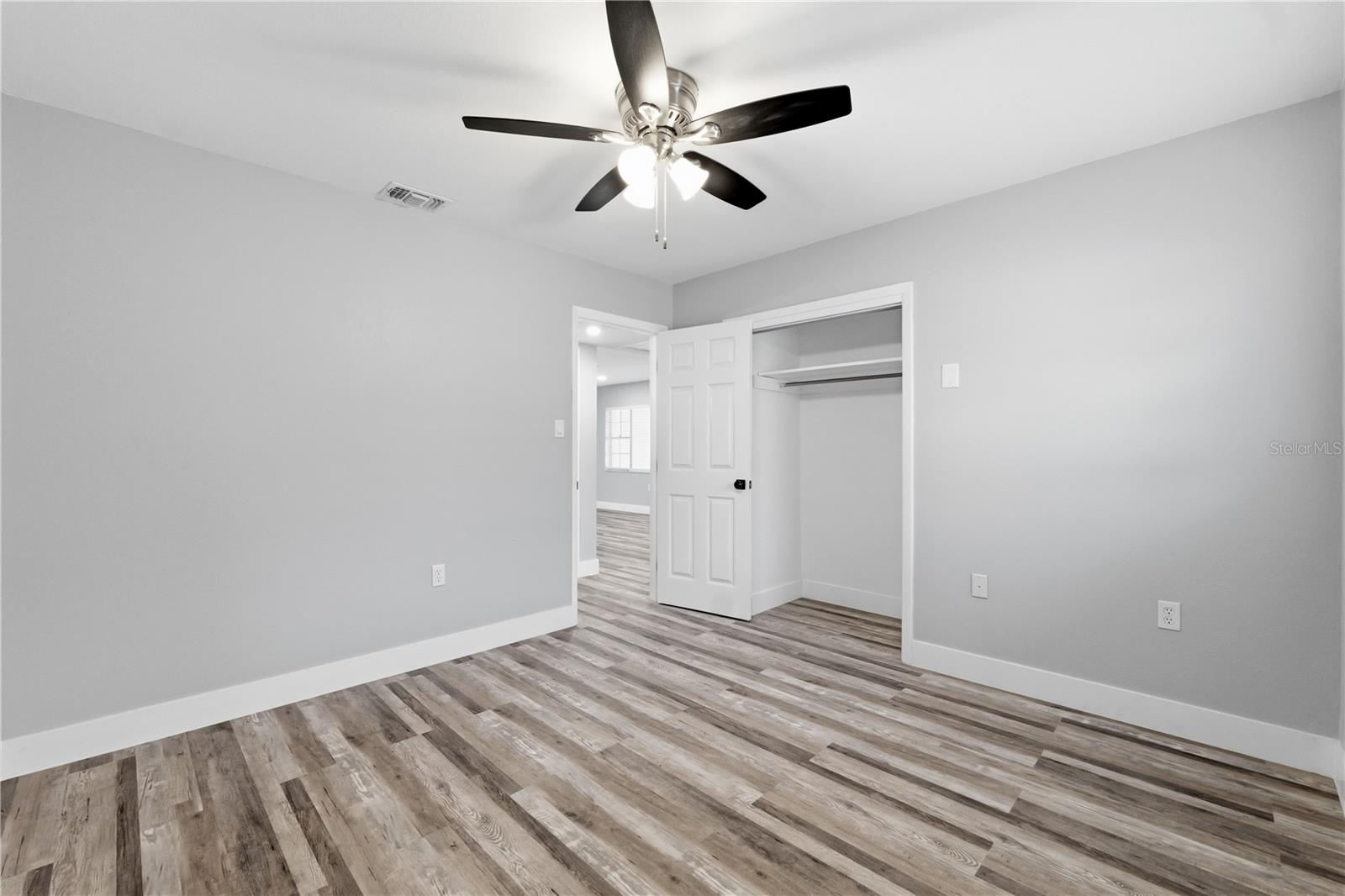 2607 W CREST AVE — photo 16