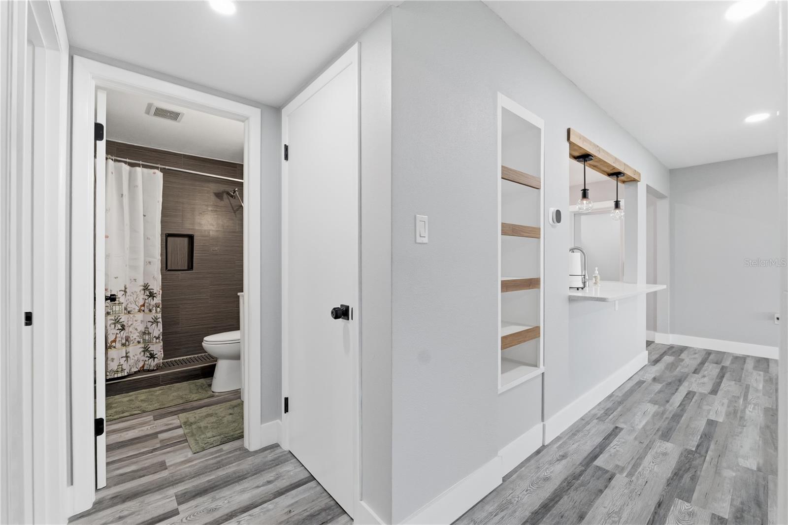 2607 W CREST AVE — photo 12