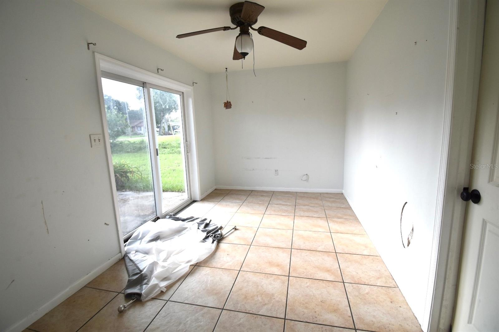 204 SHORE DR W — photo 7