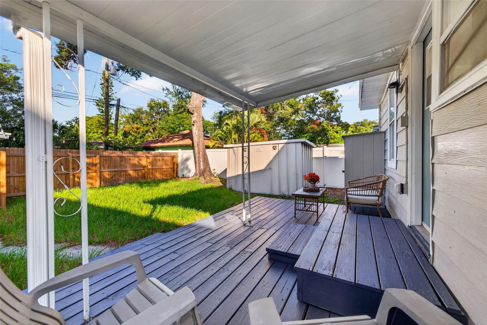 4624 IRIS ST N — photo 29