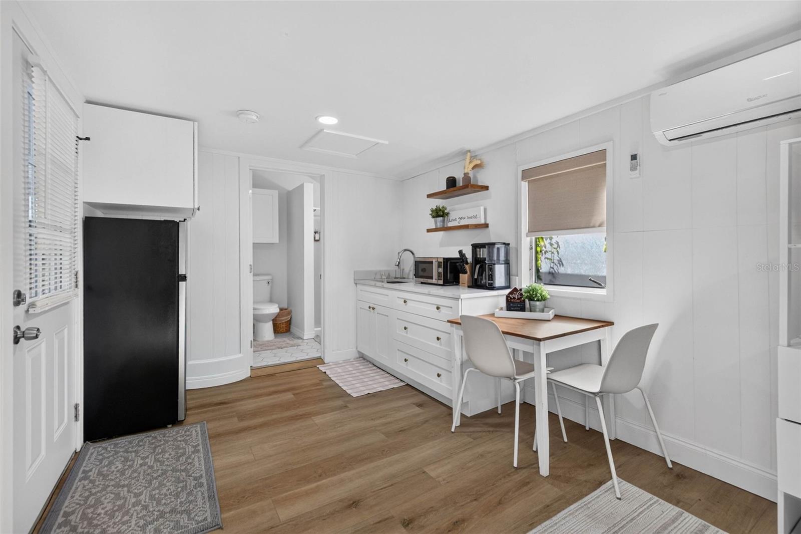 4624 IRIS ST N — photo 14
