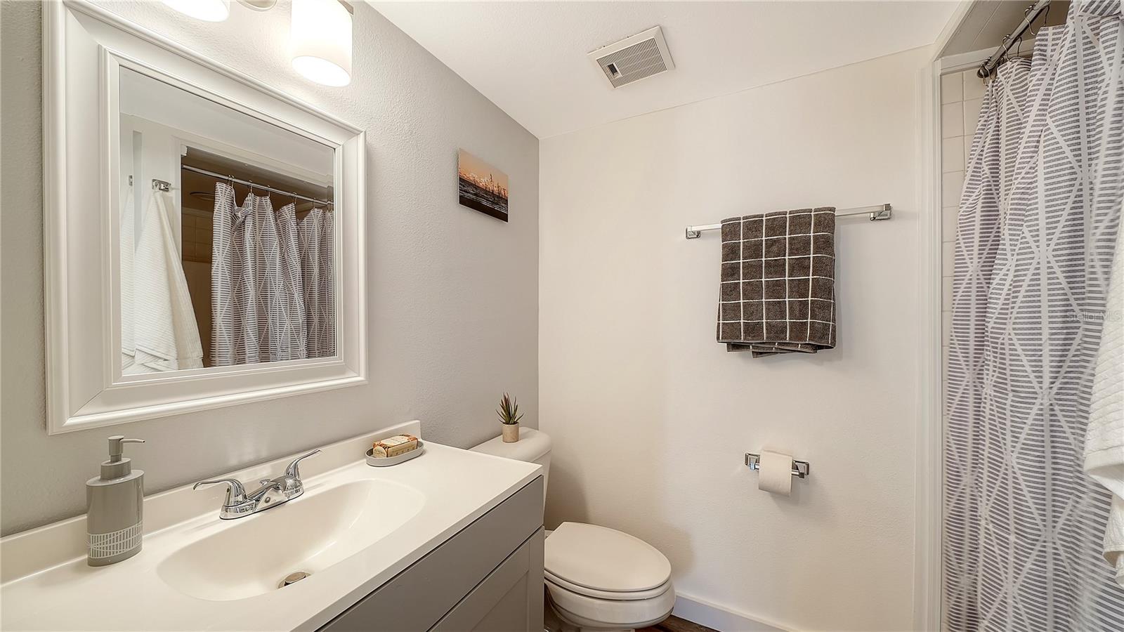 631 N ORANGE AVE #108 — photo 24