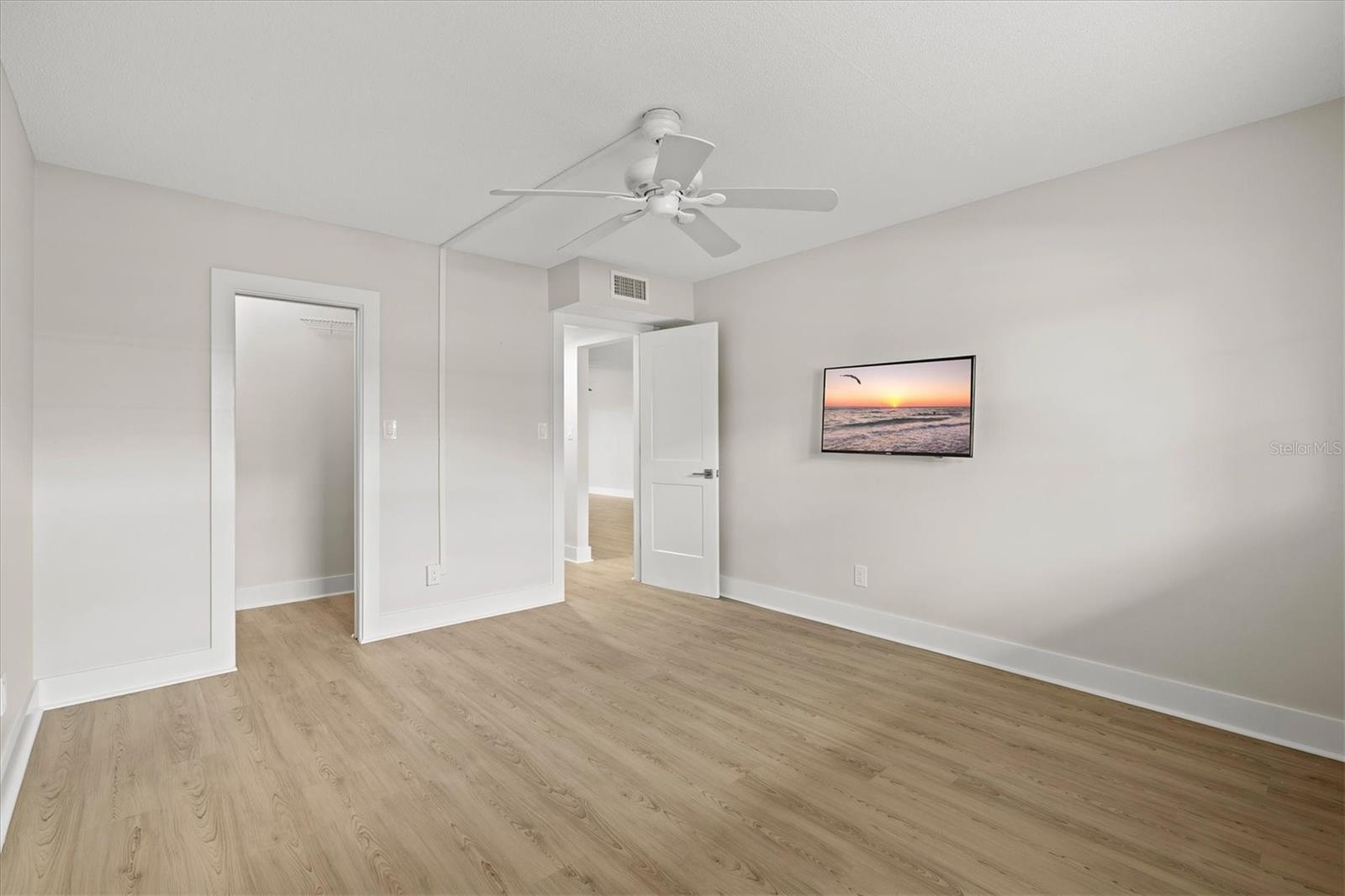 5600 BEACH WAY DR #109 — photo 35