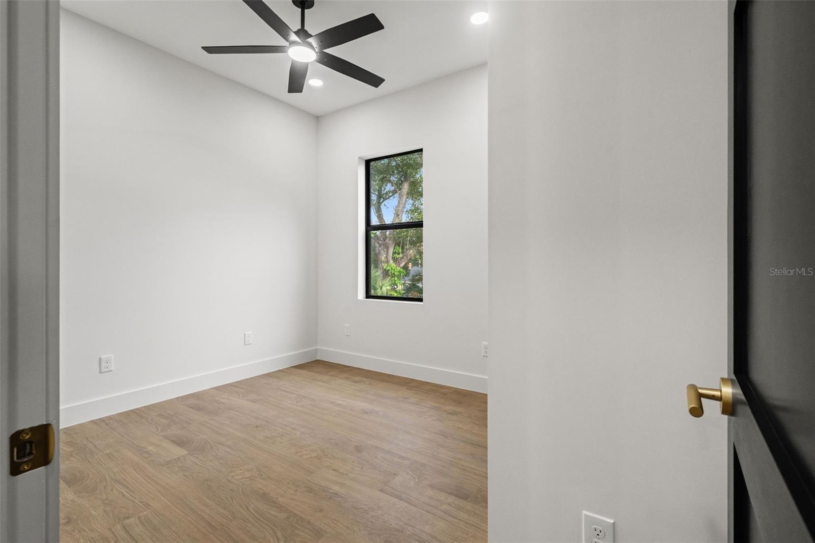 6606 N 9TH ST — photo 33