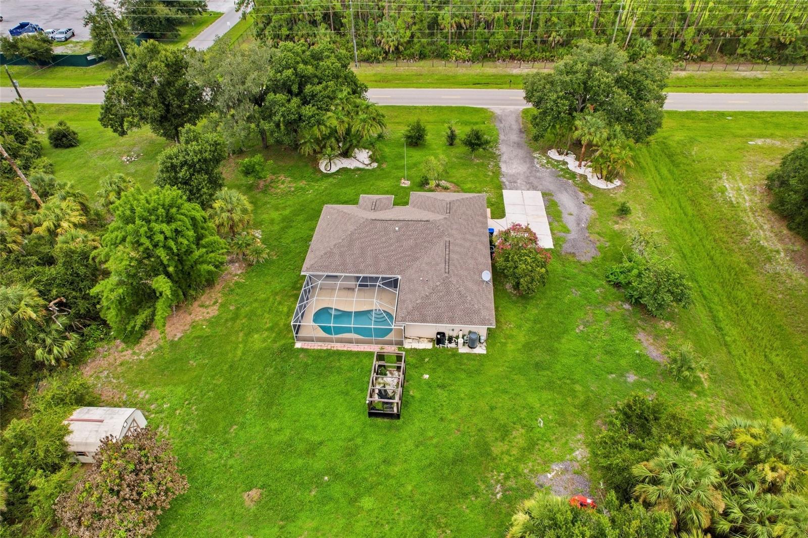 2209 TROPICAIRE BLVD — photo 51