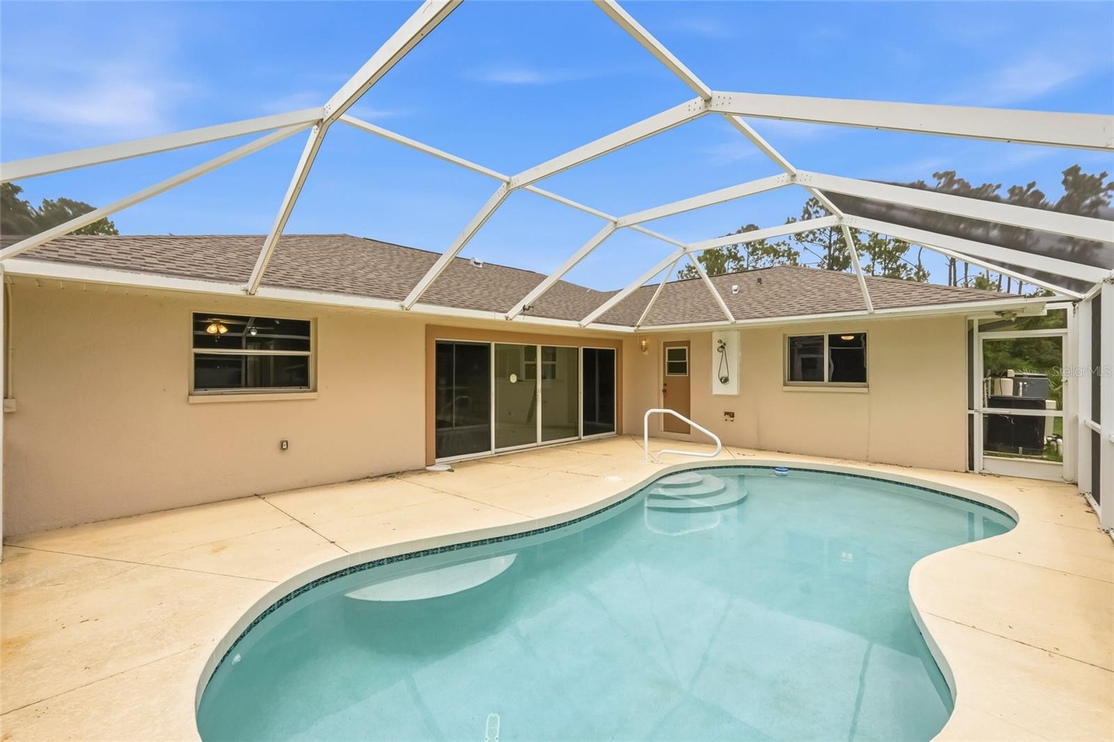 2209 TROPICAIRE BLVD — photo 37