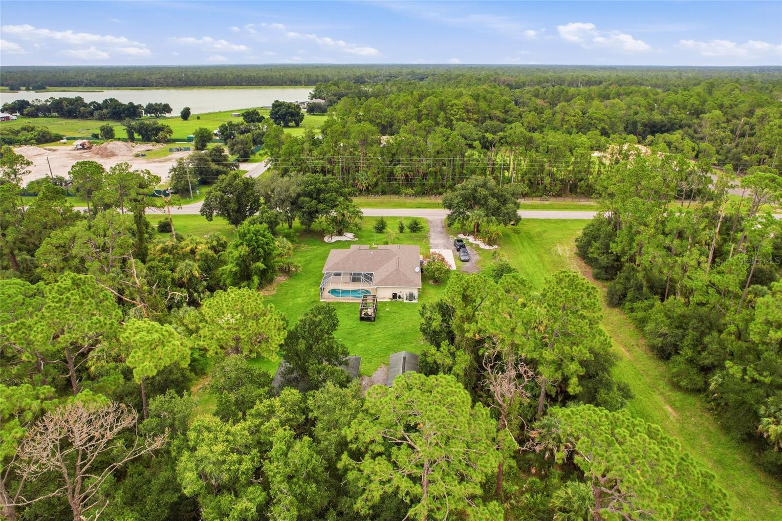 2209 TROPICAIRE BLVD — photo 47