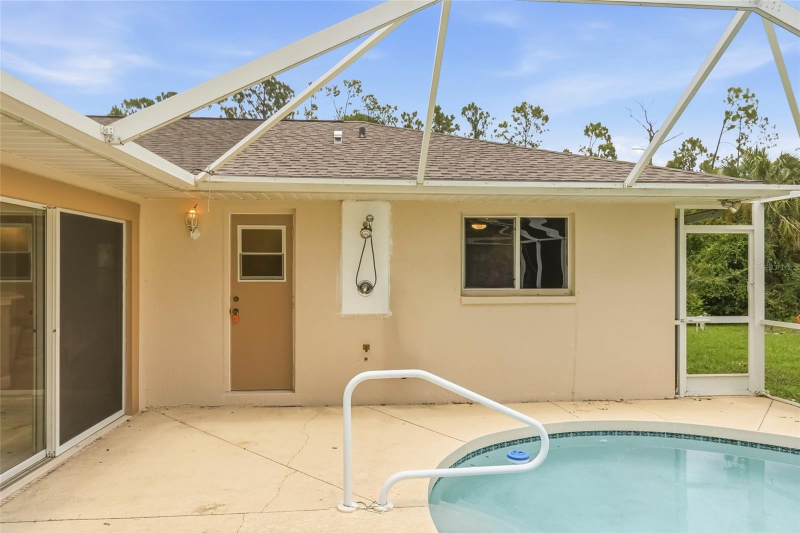 2209 TROPICAIRE BLVD — photo 39