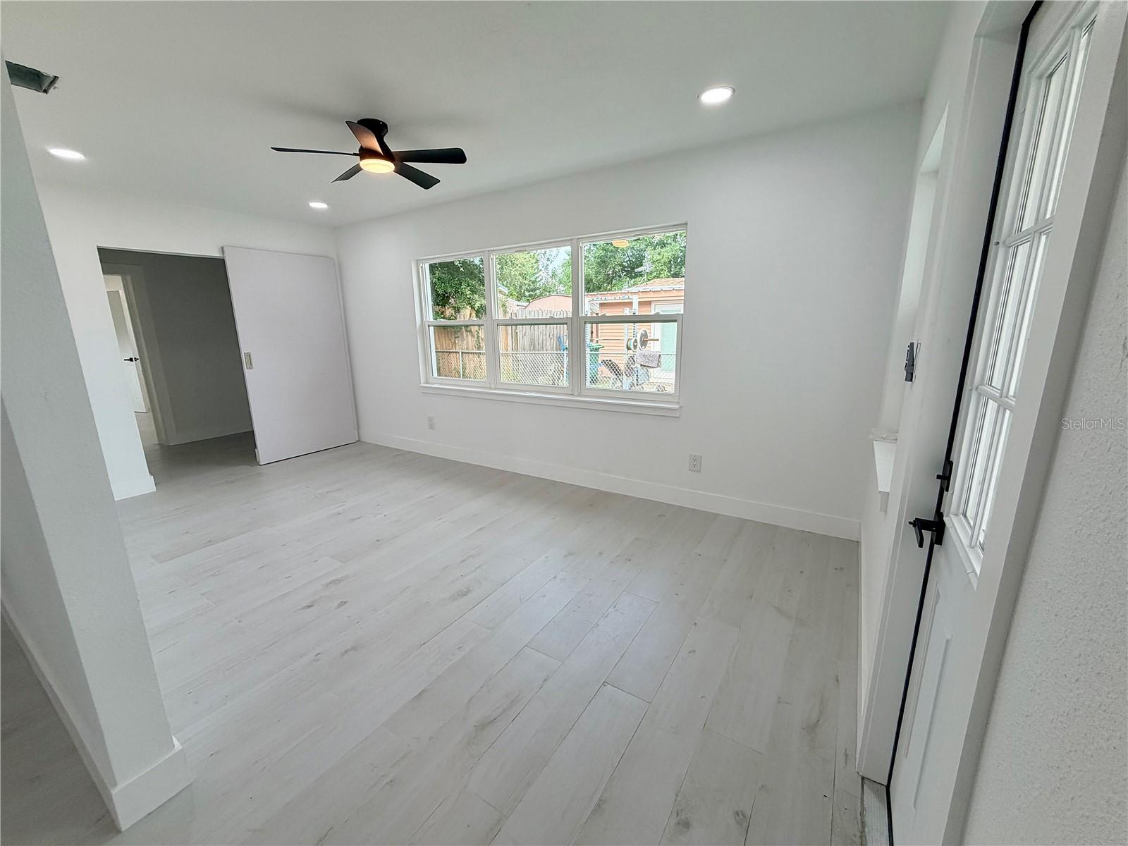 3117 W LEROY ST — photo 17