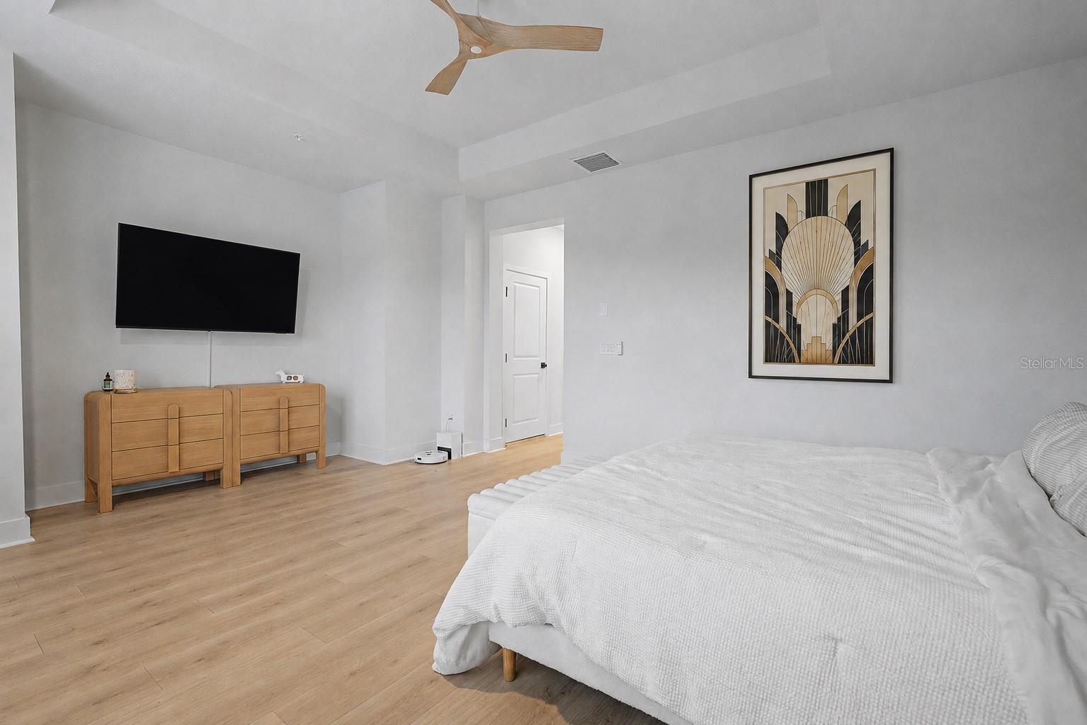 6605 N NEBRASKA AVE #28 — photo 17