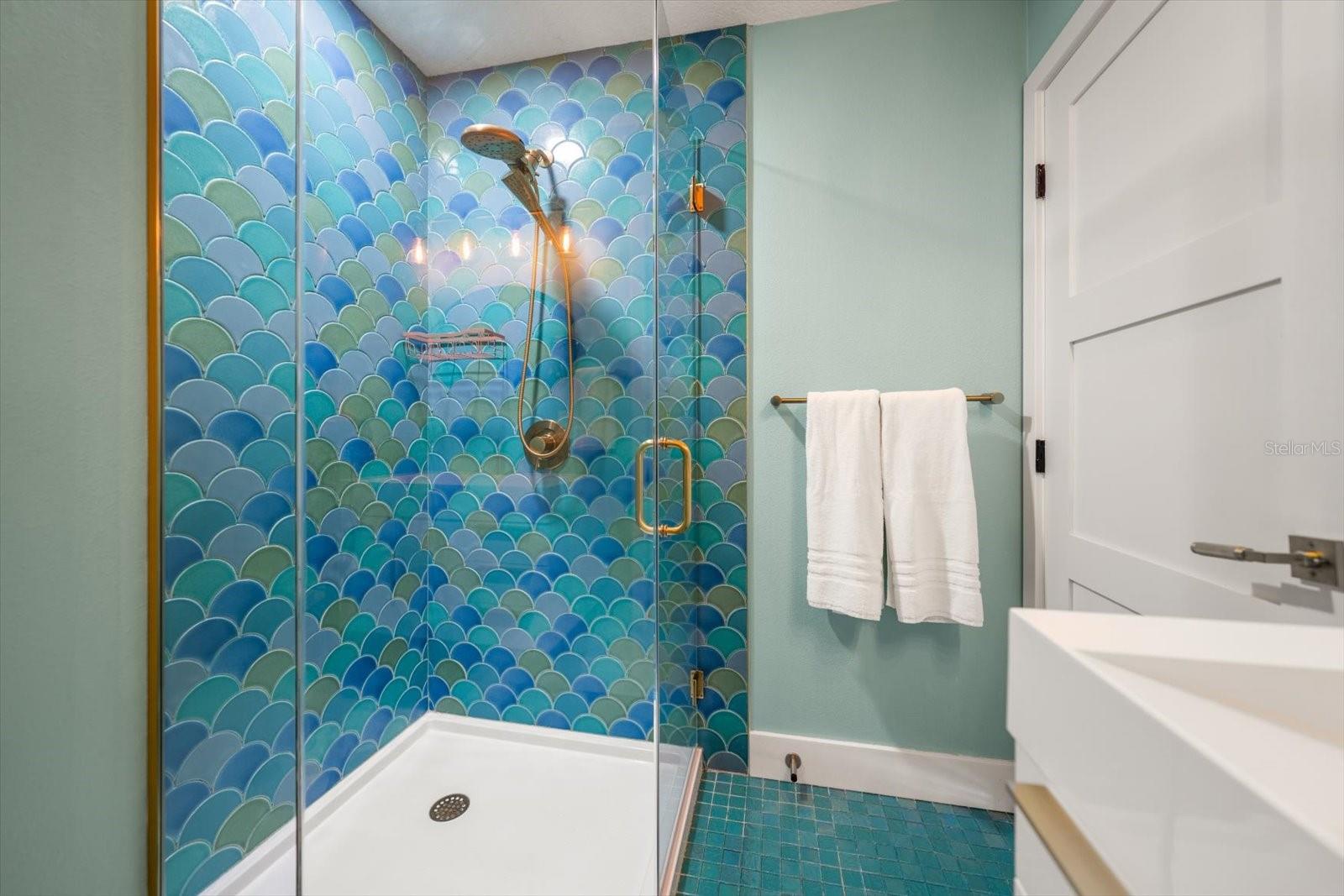 2050 W BAY DR — photo 21