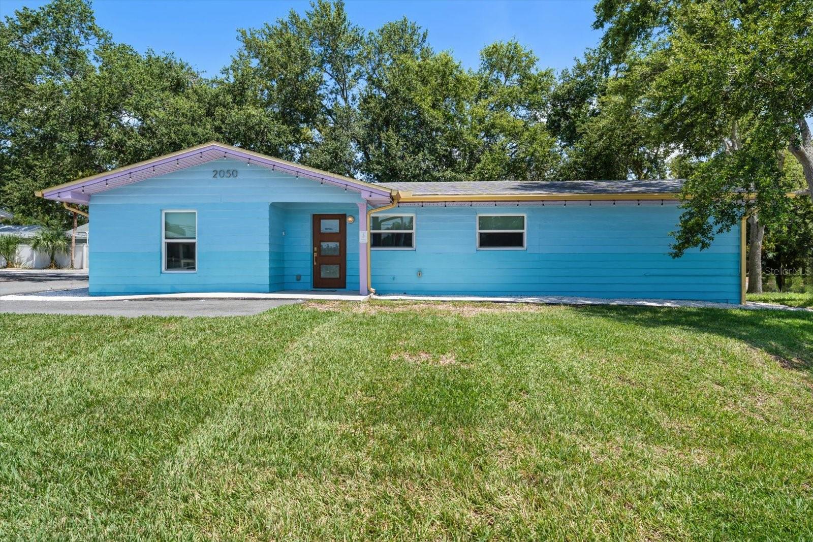 2050 W BAY DR — photo 58