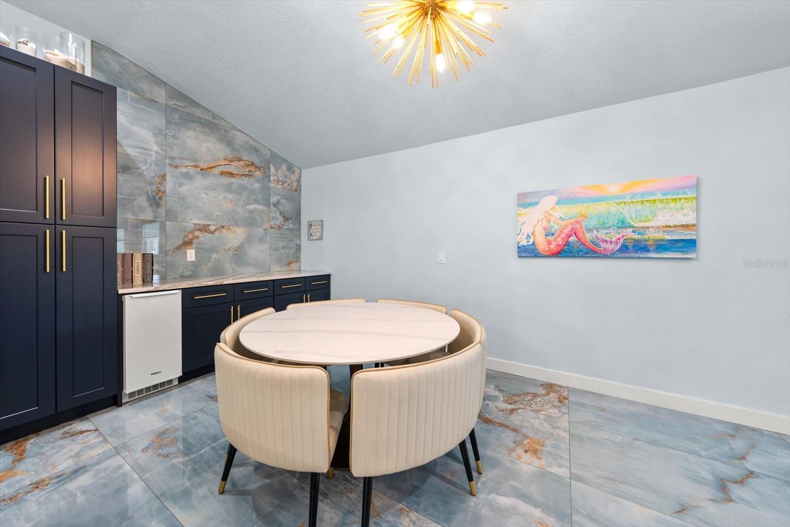 2050 W BAY DR — photo 9