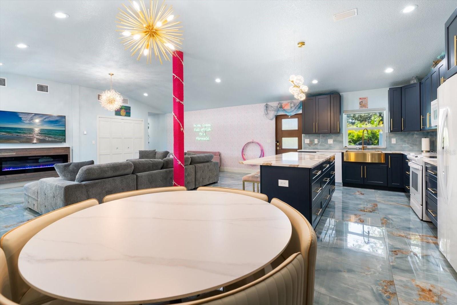 2050 W BAY DR — photo 11