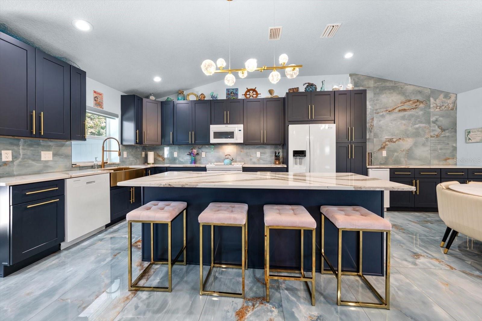 2050 W BAY DR — photo 4