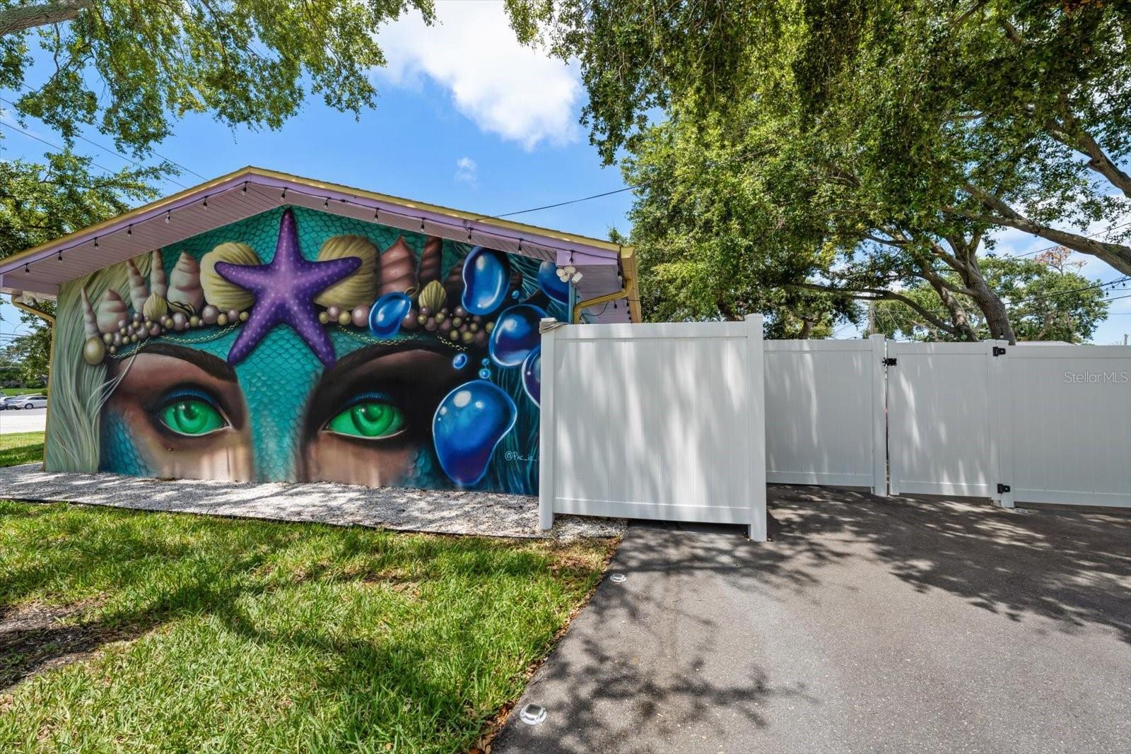 2050 W BAY DR — photo 50