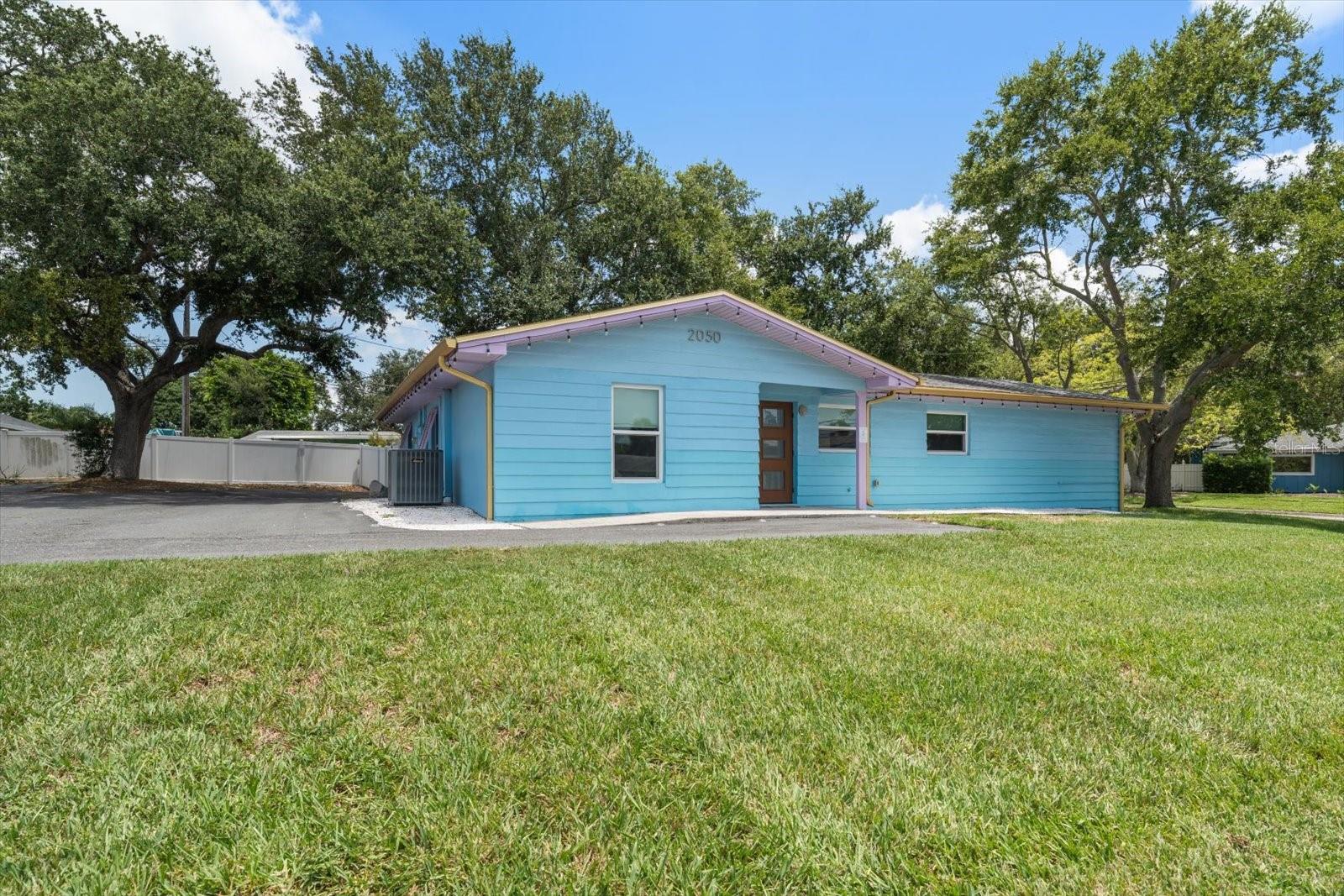 2050 W BAY DR — photo 54
