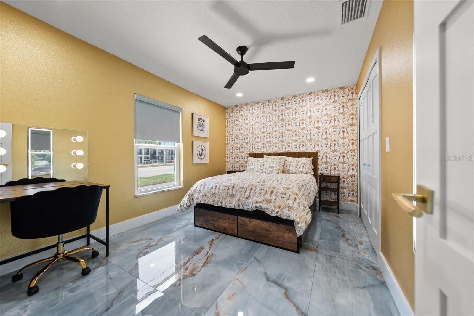 2050 W BAY DR — photo 19
