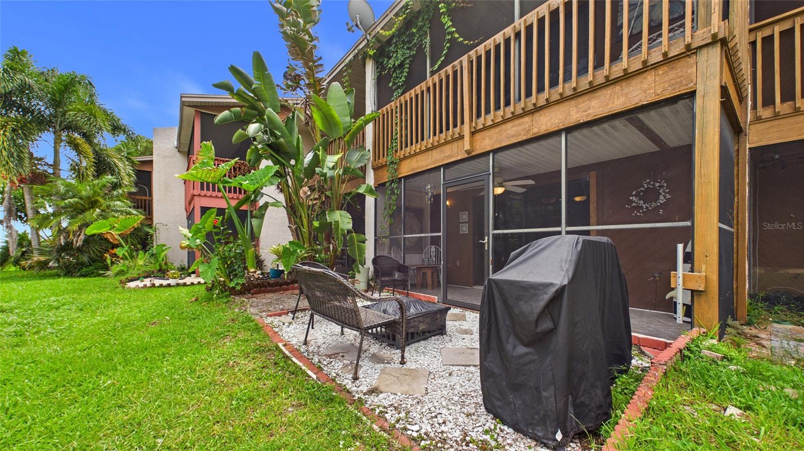 2122 TARPON LANDINGS DR — photo 34