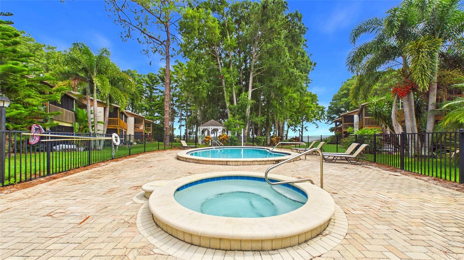 2122 TARPON LANDINGS DR — photo 42