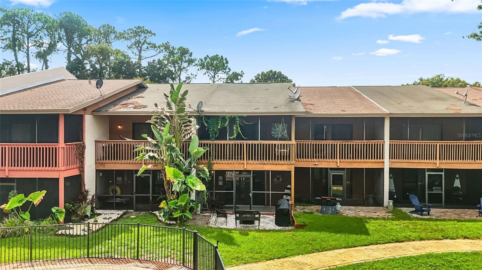 2122 TARPON LANDINGS DR — photo 35