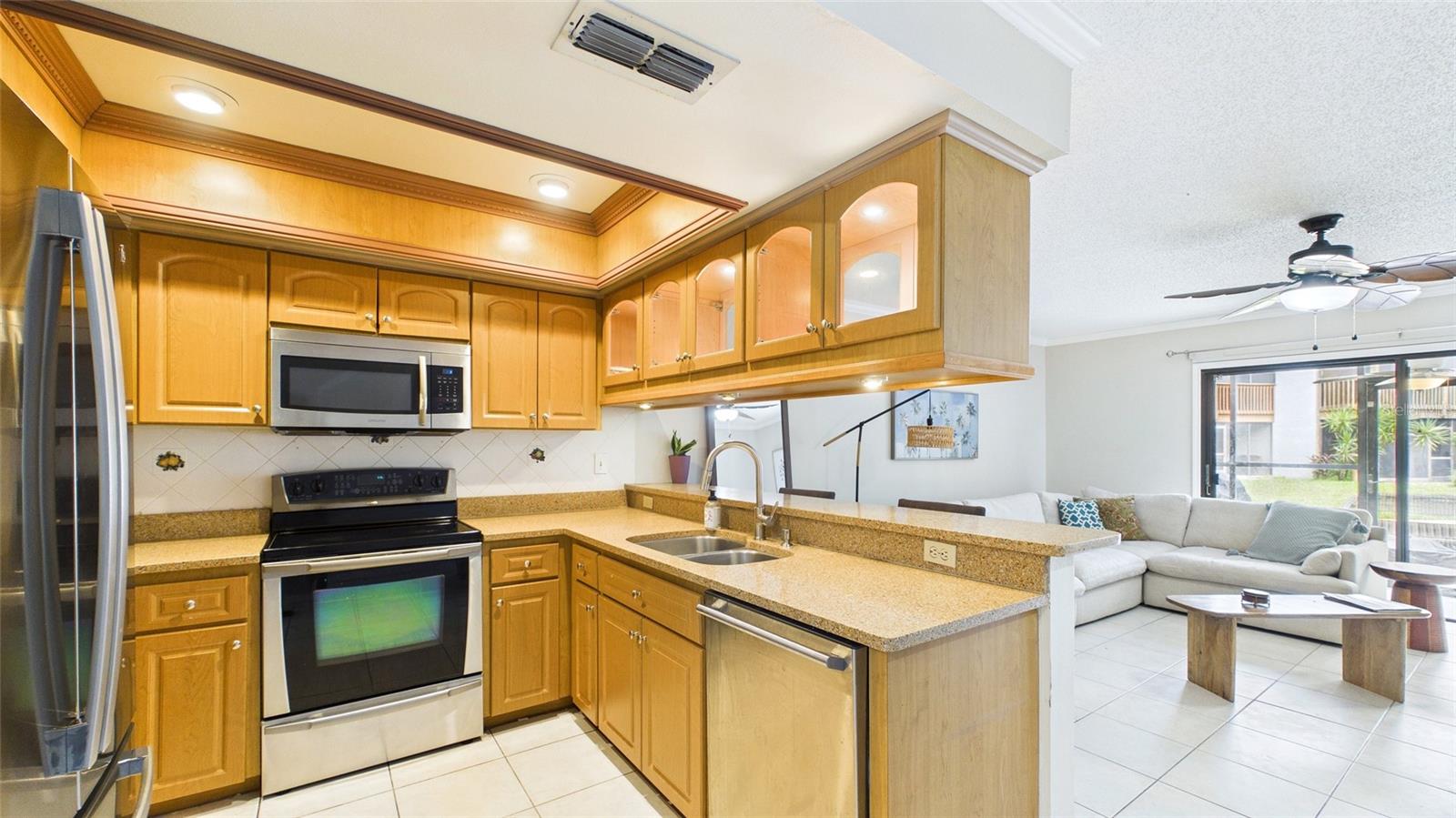2122 TARPON LANDINGS DR — photo 10