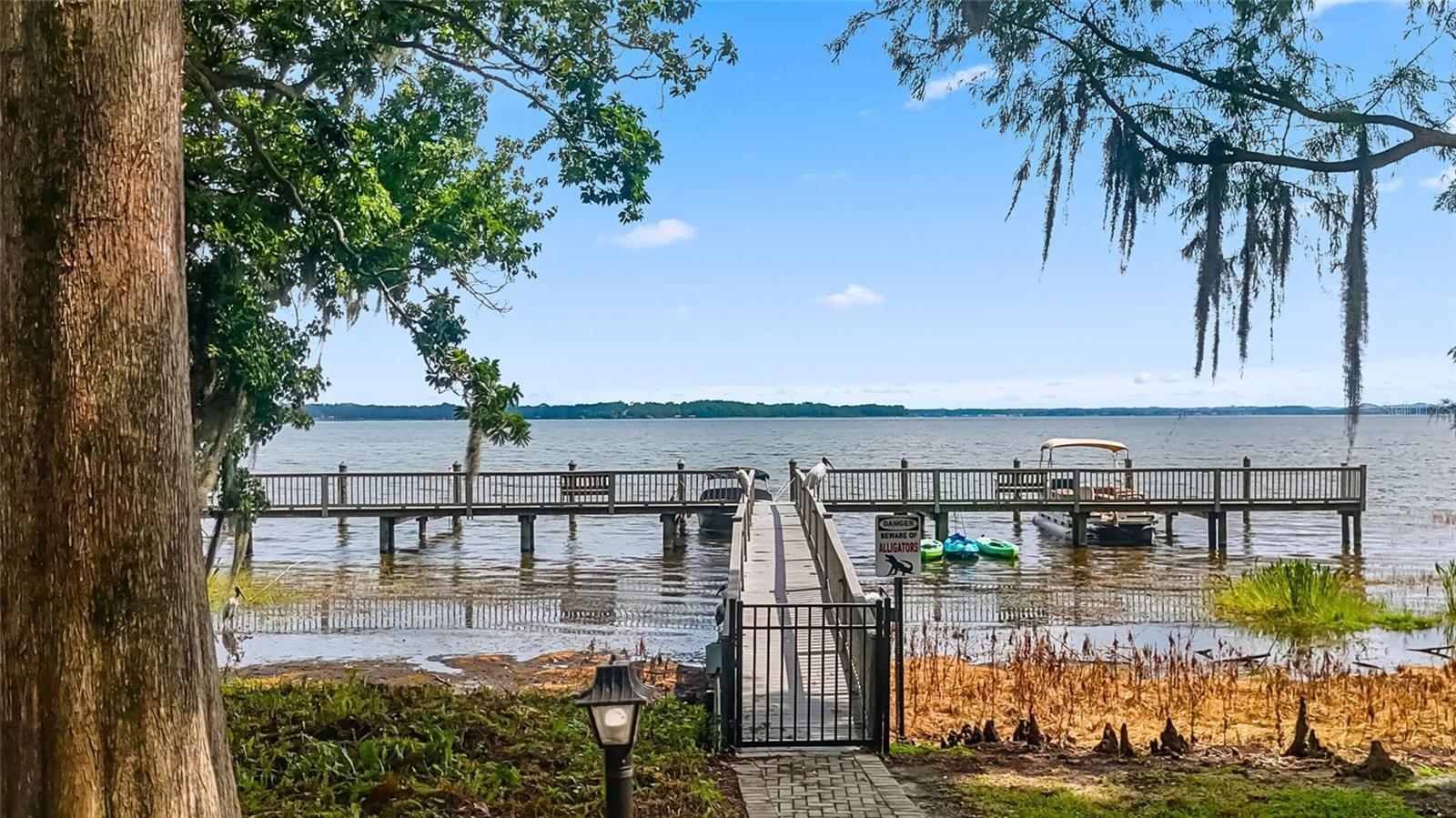 2122 TARPON LANDINGS DR — photo 36