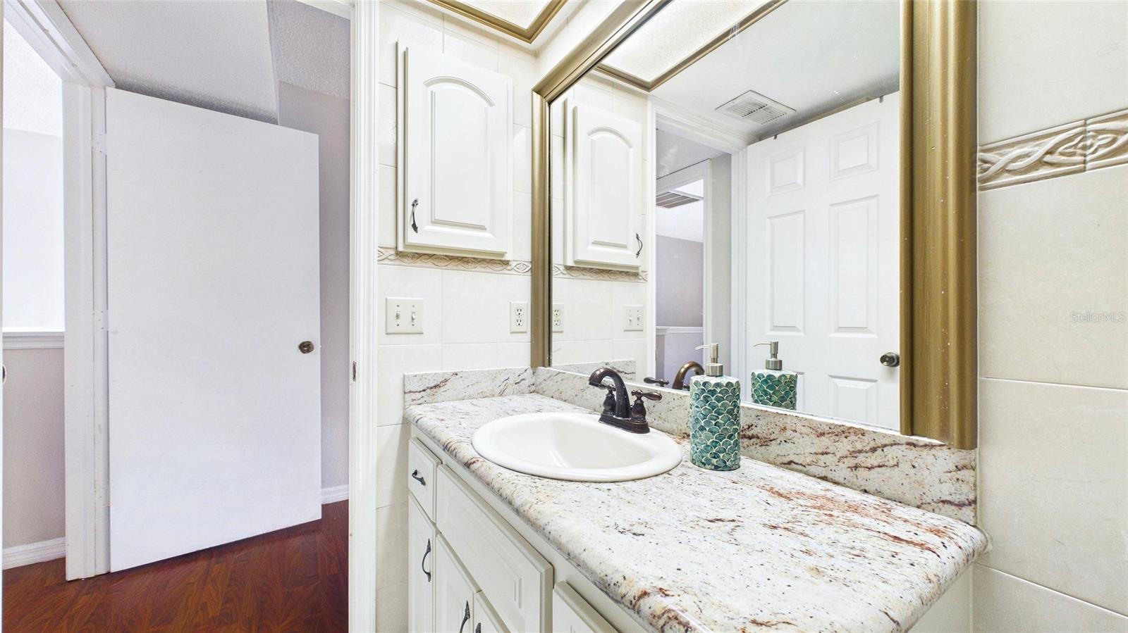 2122 TARPON LANDINGS DR — photo 31