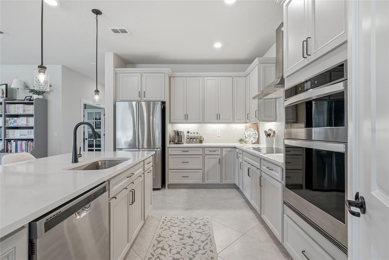4678 DOVER BLUFF CT — photo 17