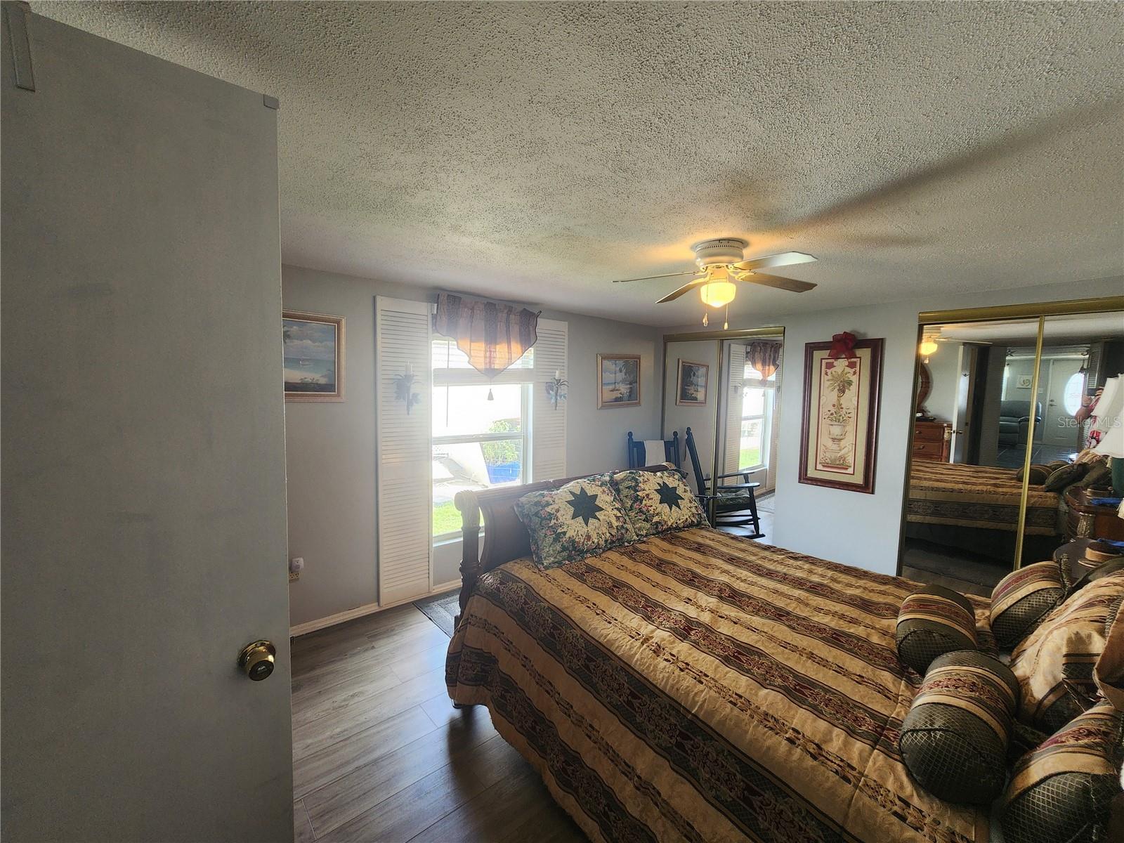 130 CAPRI DR — photo 23