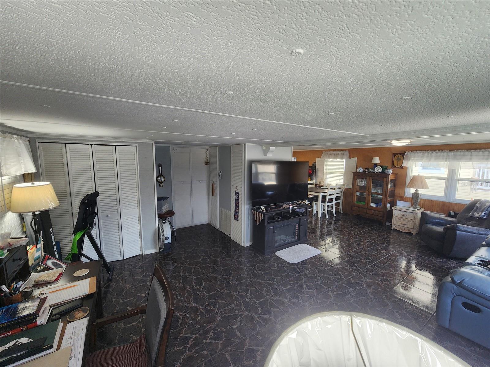 130 CAPRI DR — photo 15