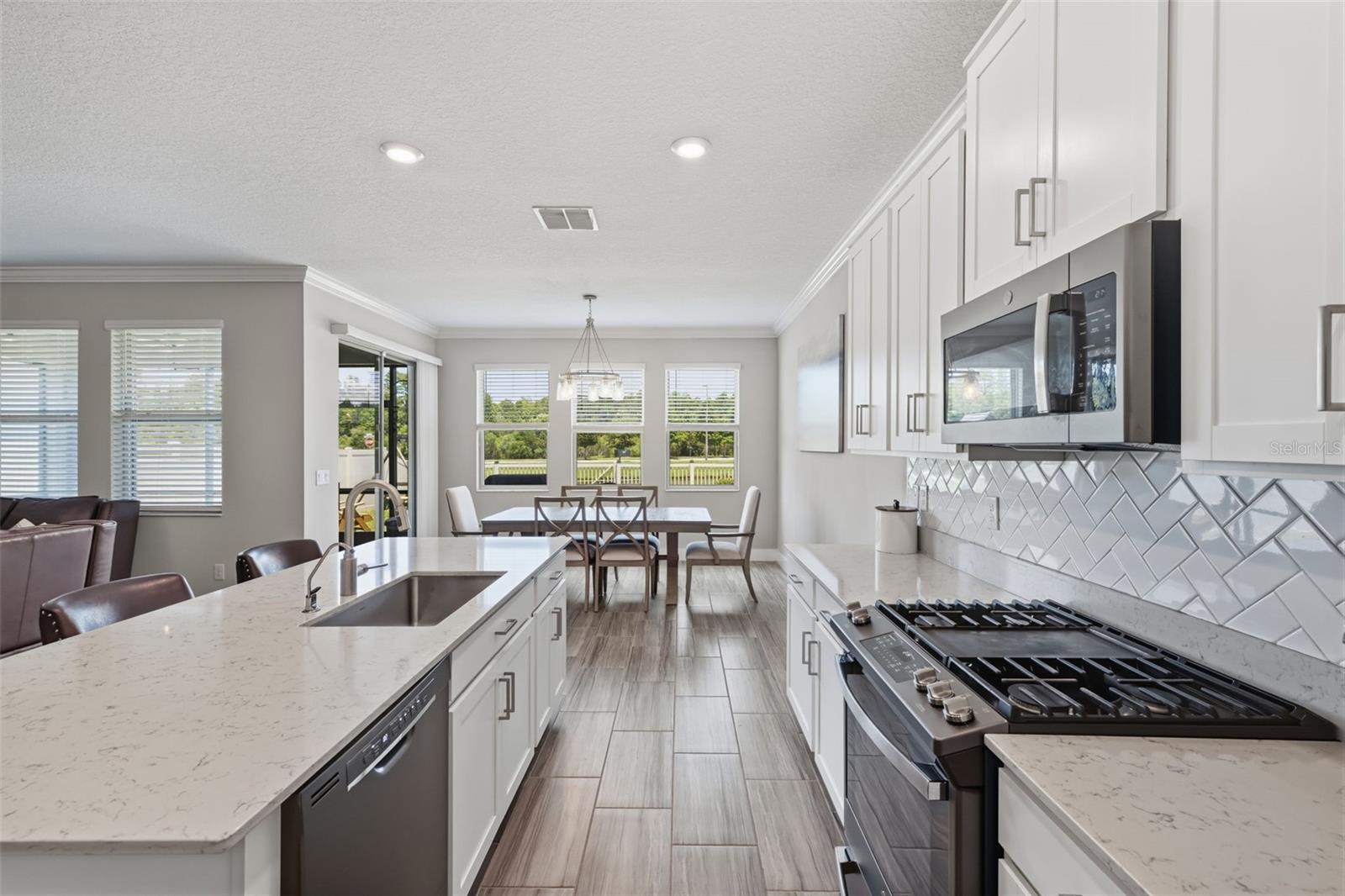 2920 GRIDIRON ISLE — photo 17