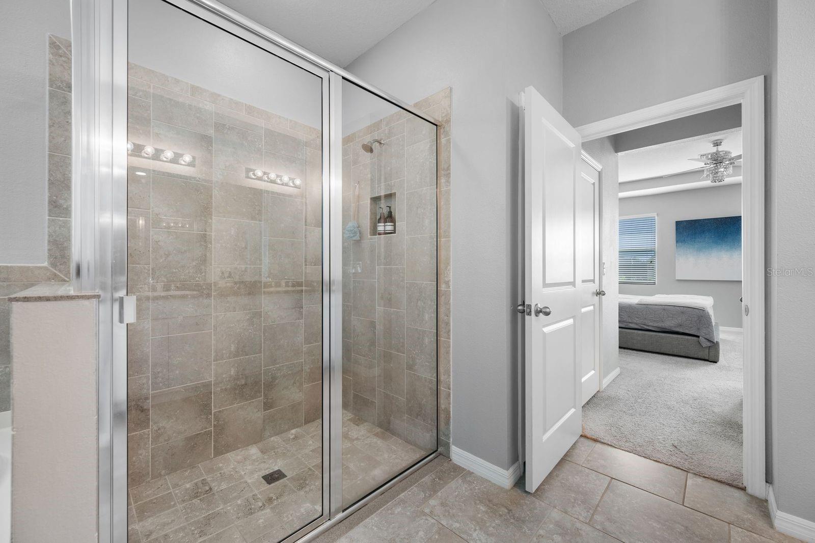 6549 DEVESTA LOOP — photo 47