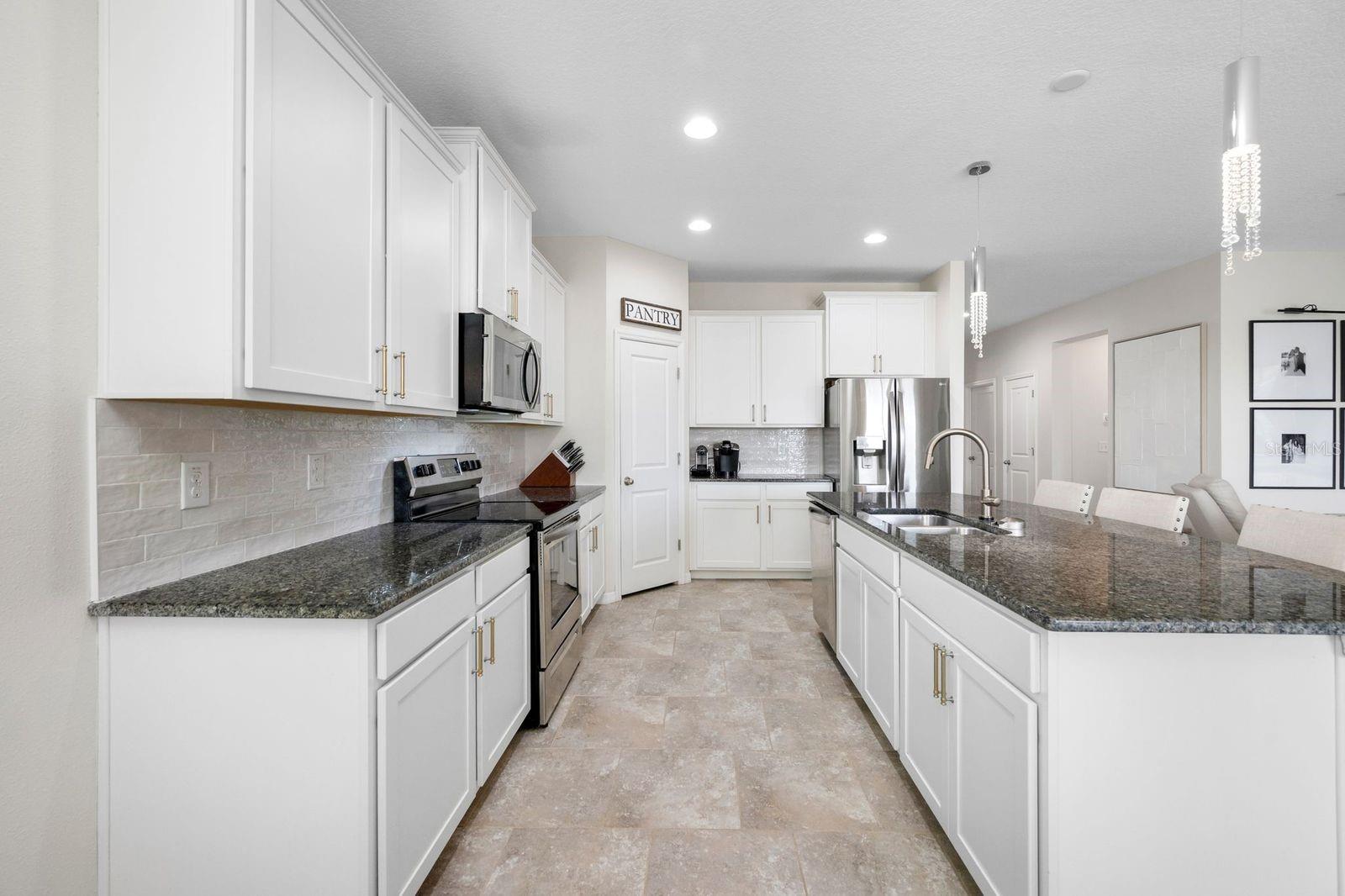 6549 DEVESTA LOOP — photo 33
