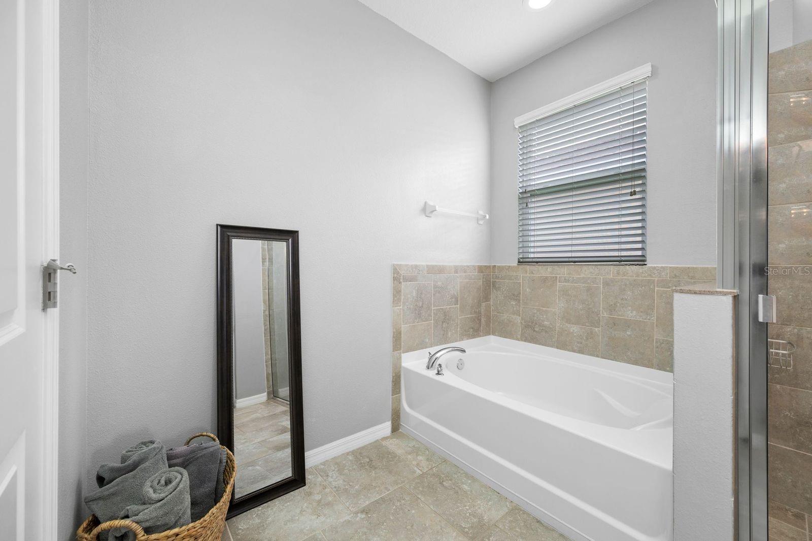 6549 DEVESTA LOOP — photo 46