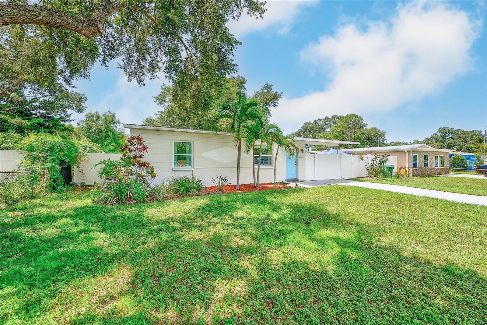 10664 STARKEY RD — photo 28