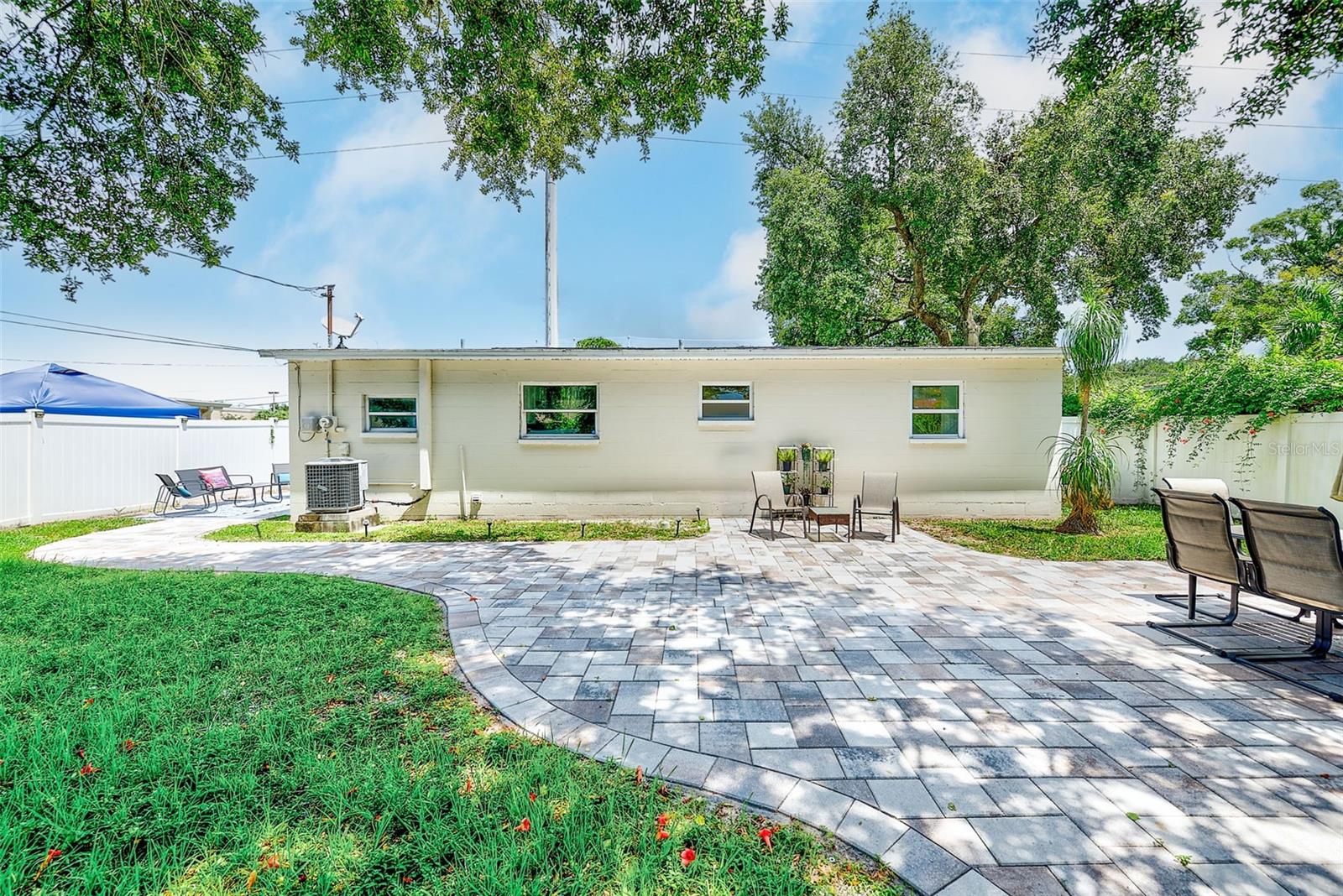 10664 STARKEY RD — photo 19