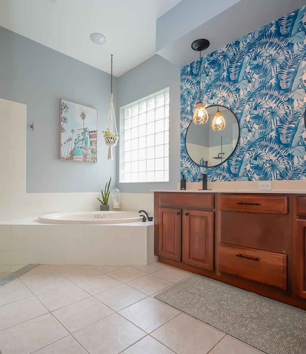 9814 GRETNA GREEN DR — photo 25