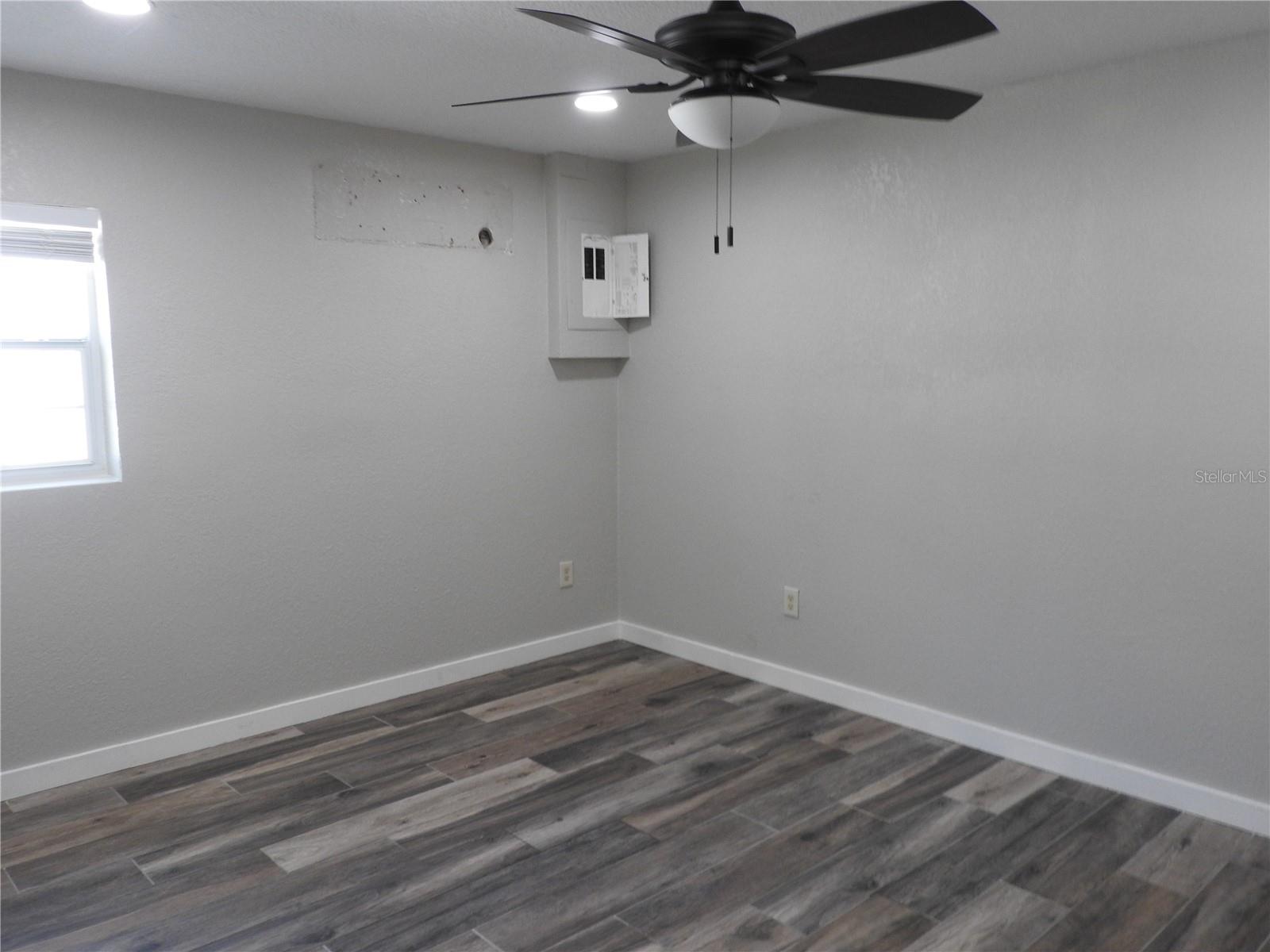 8822 ROCKY CREEK DR — photo 35
