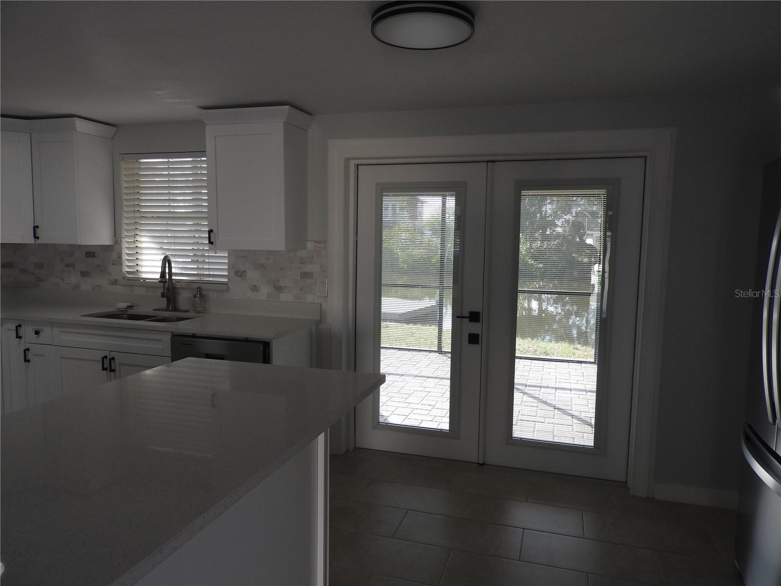 8822 ROCKY CREEK DR — photo 12