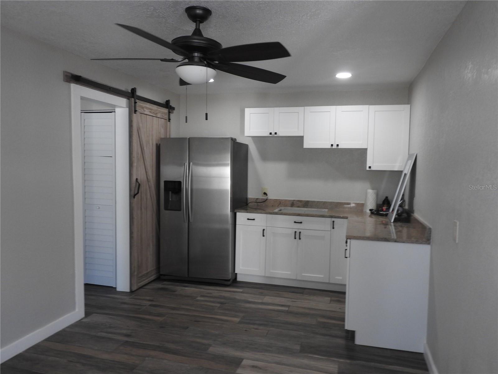 8822 ROCKY CREEK DR — photo 34