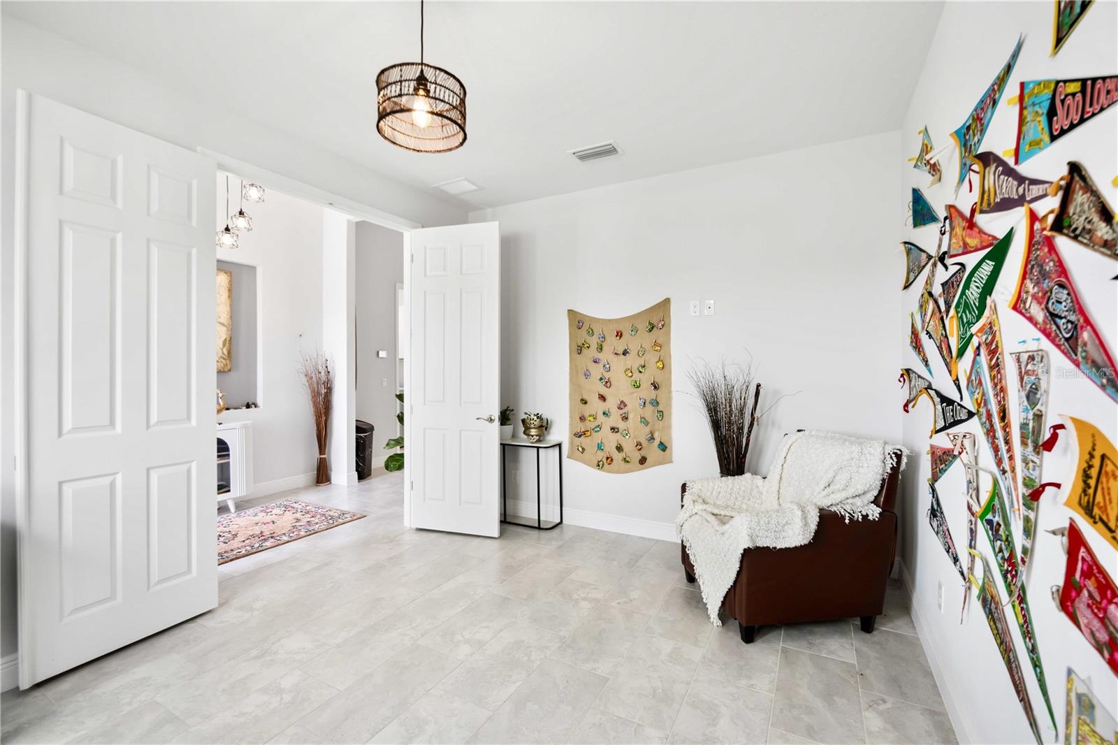 4427 RENWICK DR — photo 41