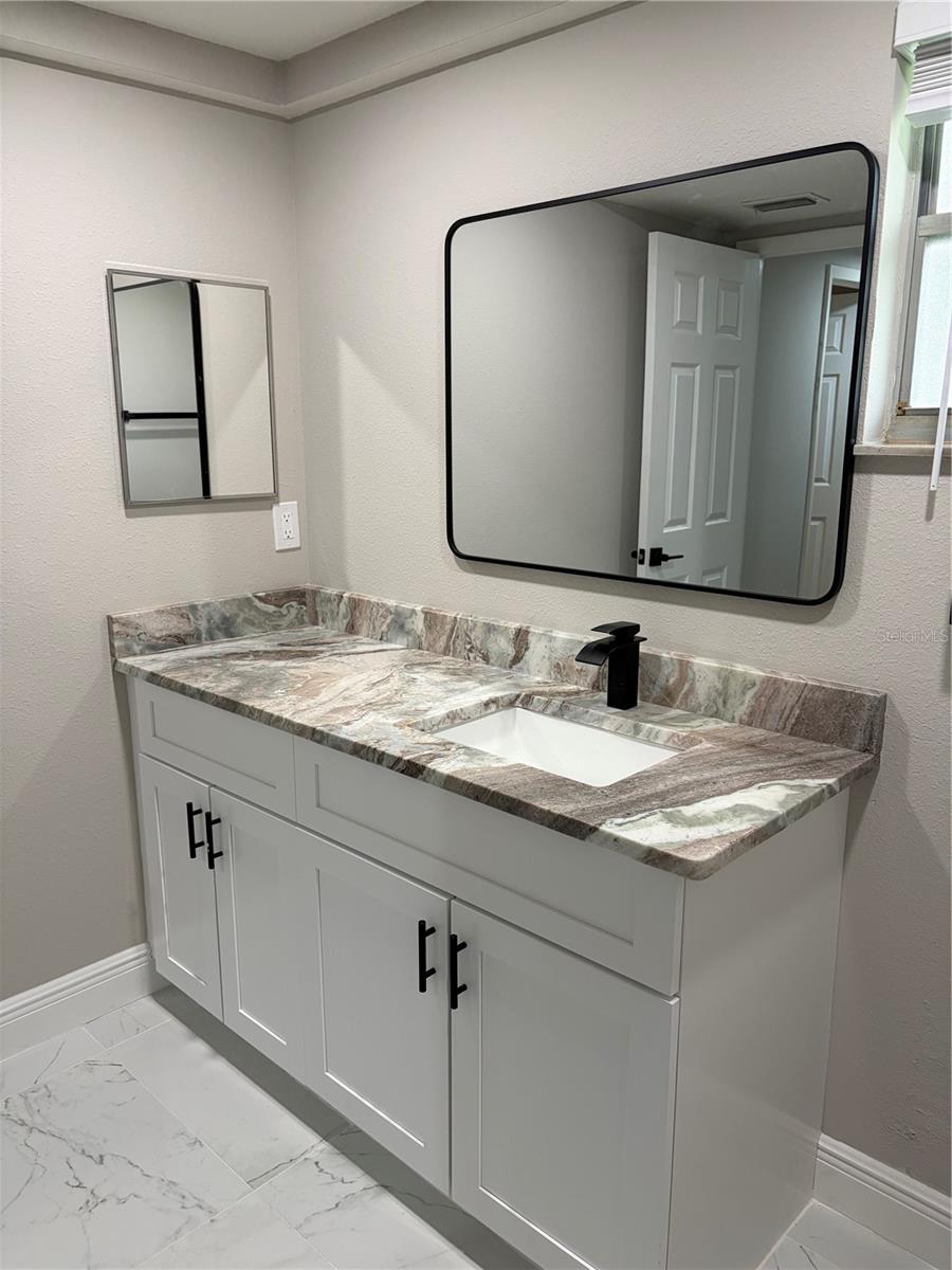 12302 FIELDSTONE LN — photo 35