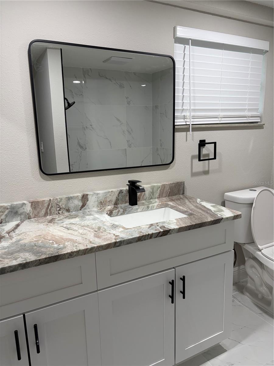 12302 FIELDSTONE LN — photo 36
