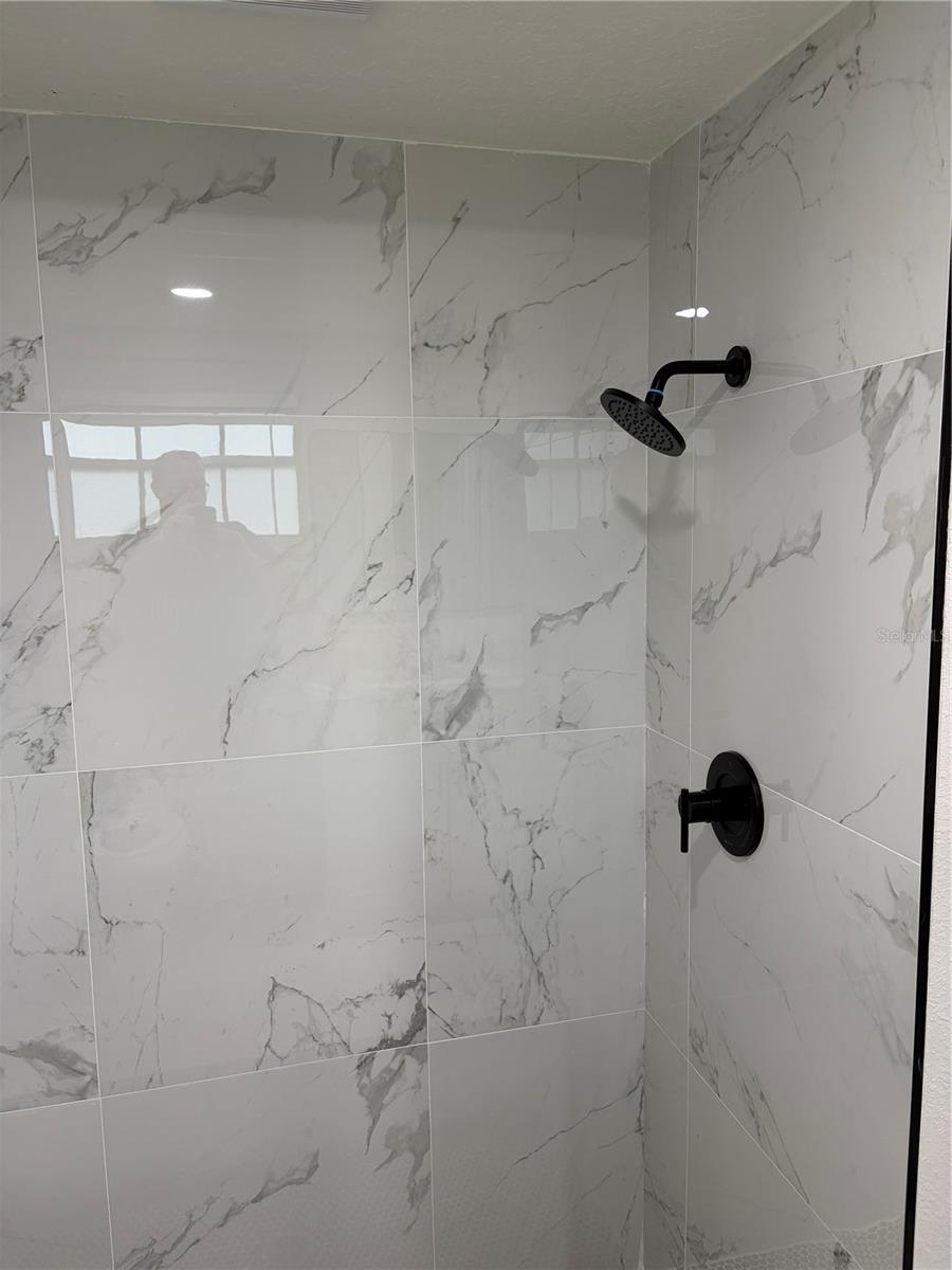 12302 FIELDSTONE LN — photo 37