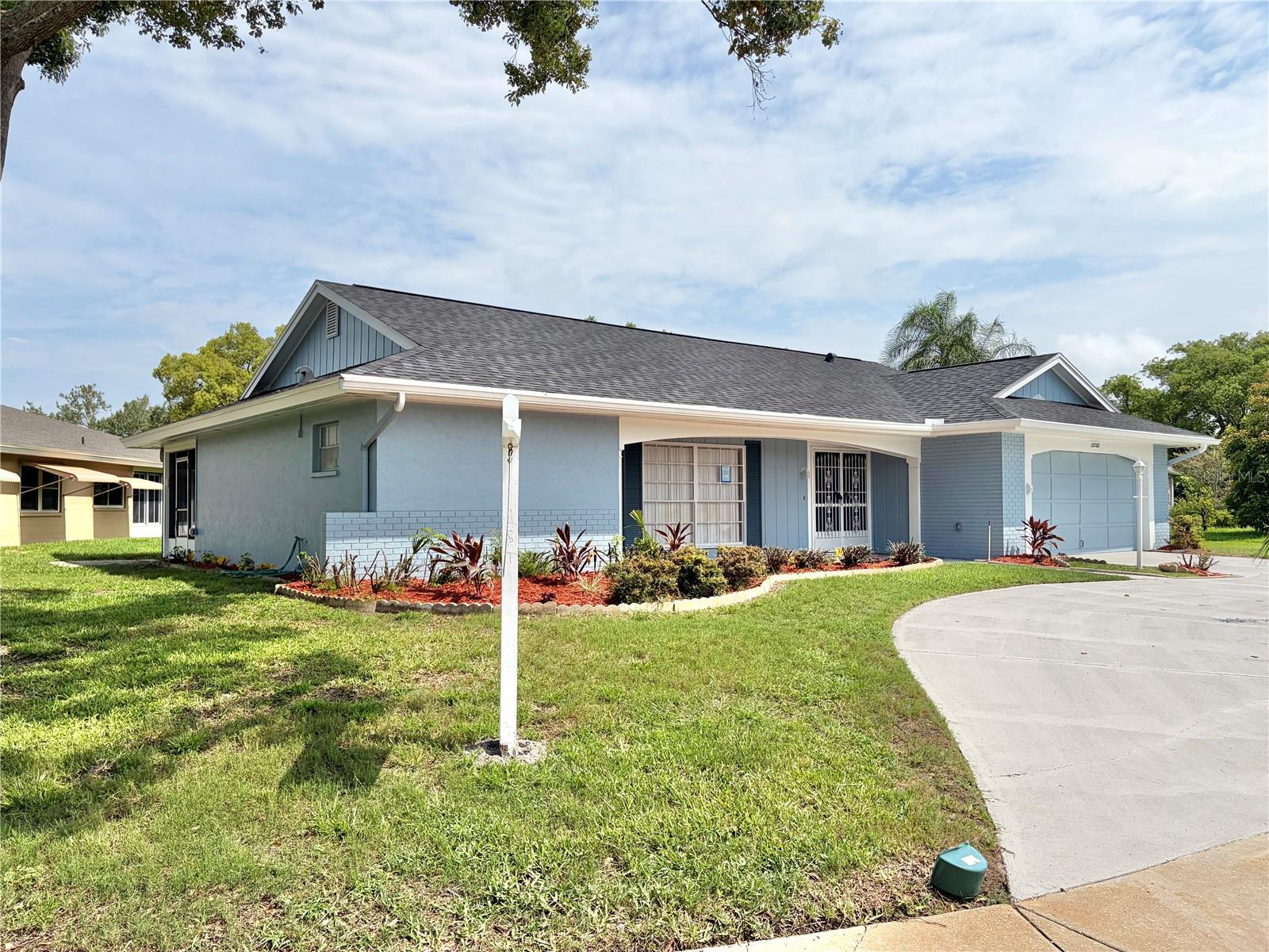 12302 FIELDSTONE LN — photo 59