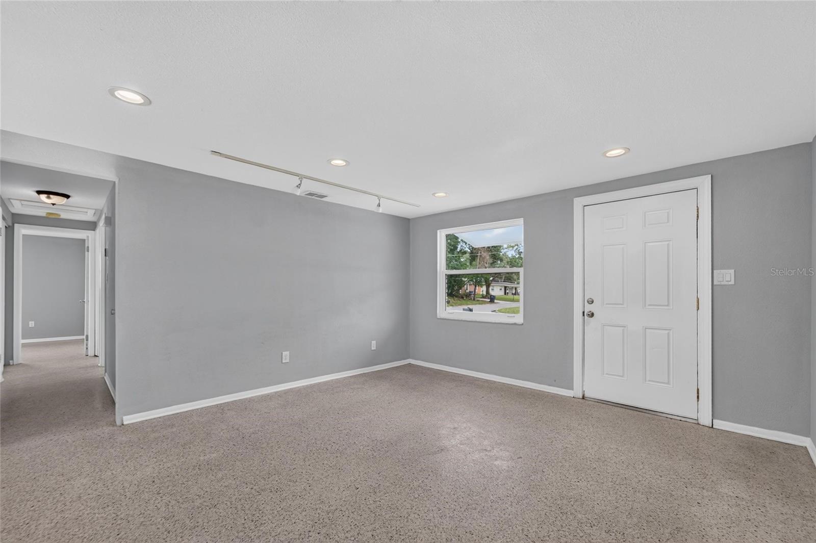 506 SHAMROCK RD — photo 6