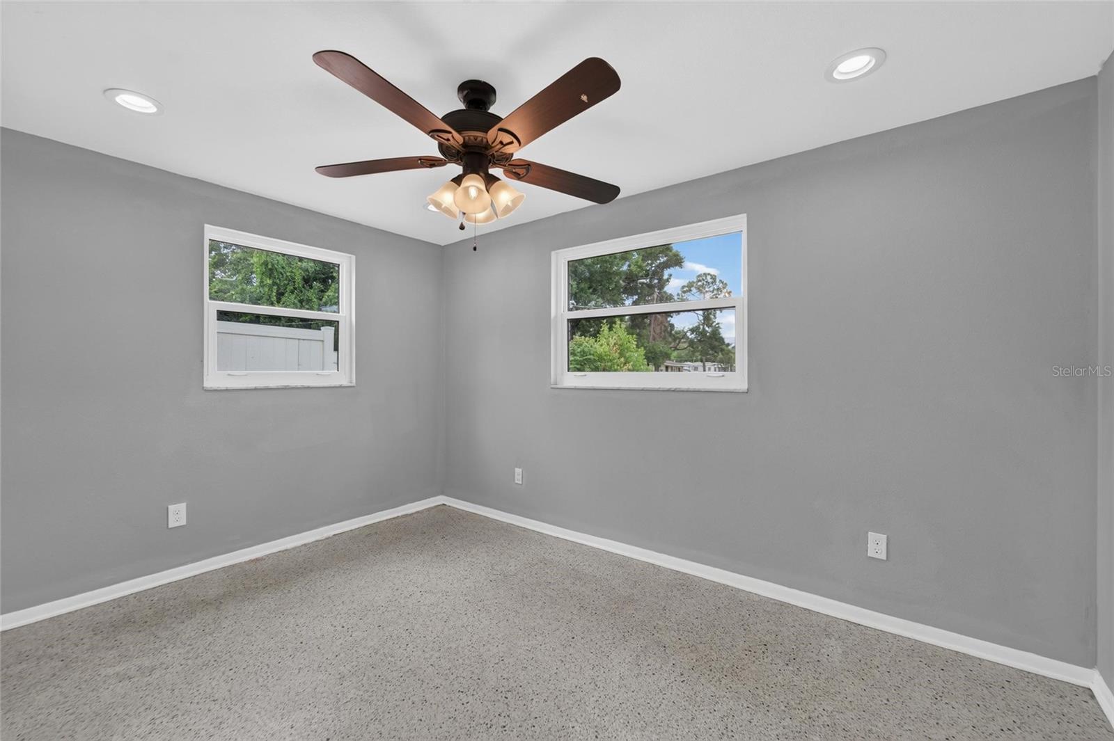 506 SHAMROCK RD — photo 24