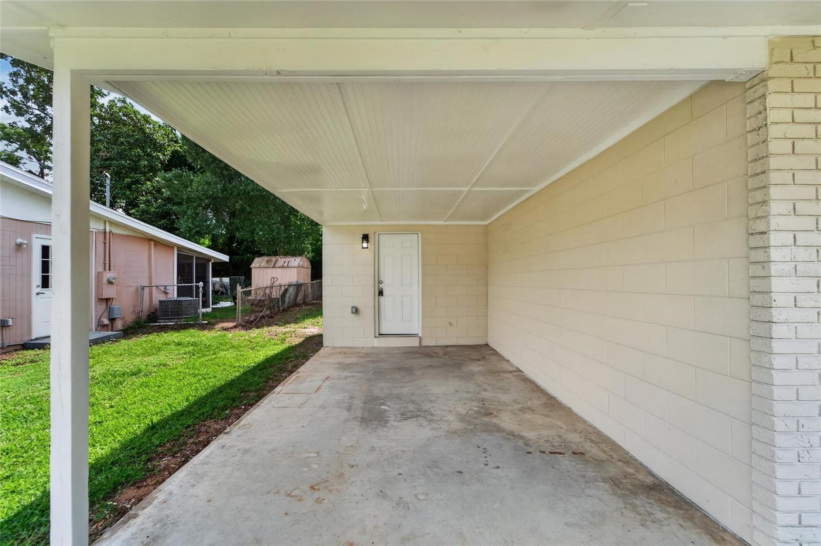 506 SHAMROCK RD — photo 37